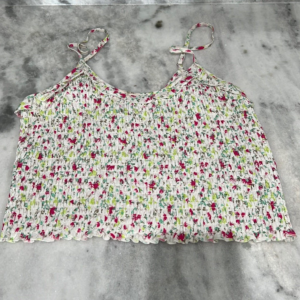 Floral crop top size L
